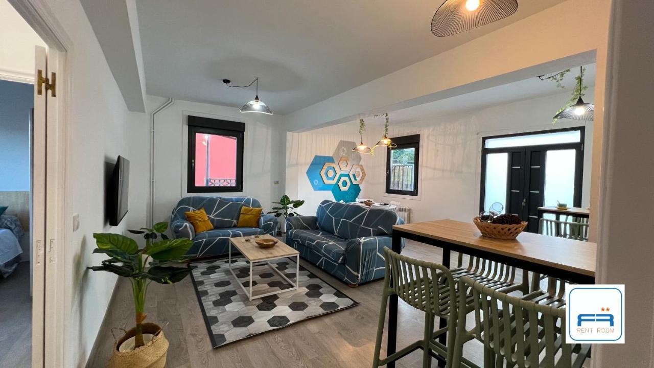 ヴィーゴ Amplia Casa De 9 Hab, Cabral.ヴィラ エクステリア 写真